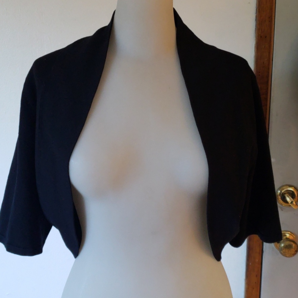 White House Black Market Shrug L